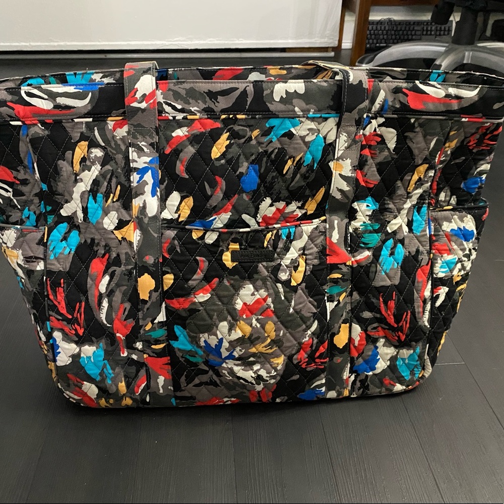 Vera Bradley Get Carried Away tote